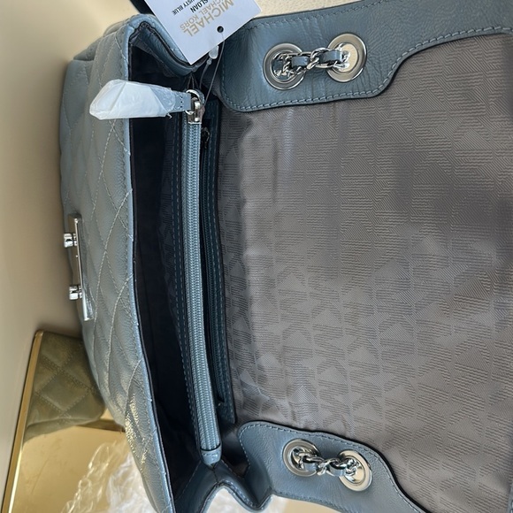 NWT Michael Kors Sloan bag approx 11 wide and 9 inches tall. Dusty blue - Picture 10 of 11